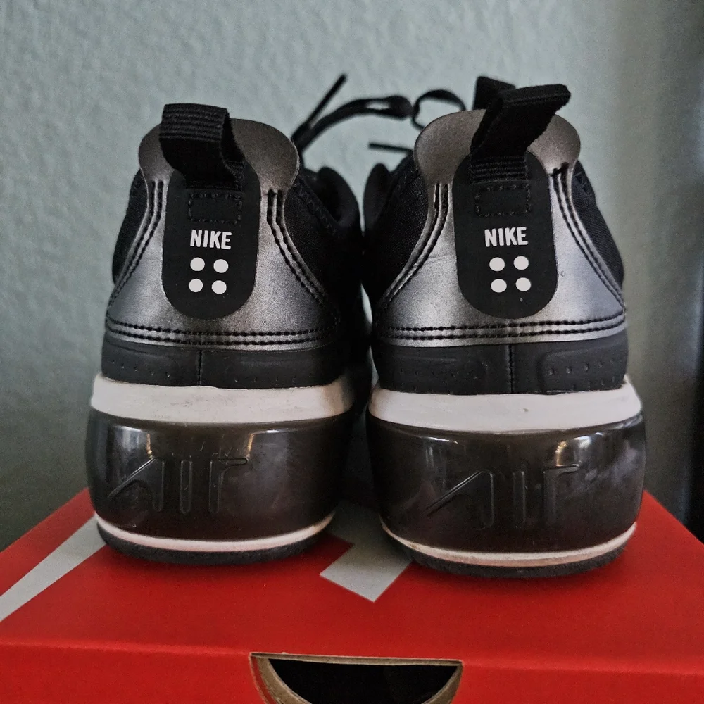 Nike | Air Max Dia Sneakers - Picture 4 of 10